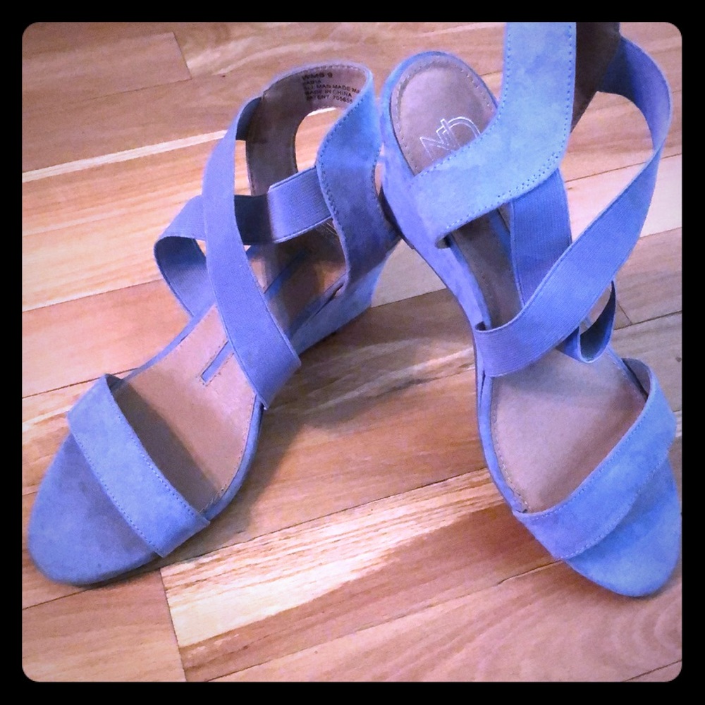 Gray suede 3.5” sandal heel.  Never worn.